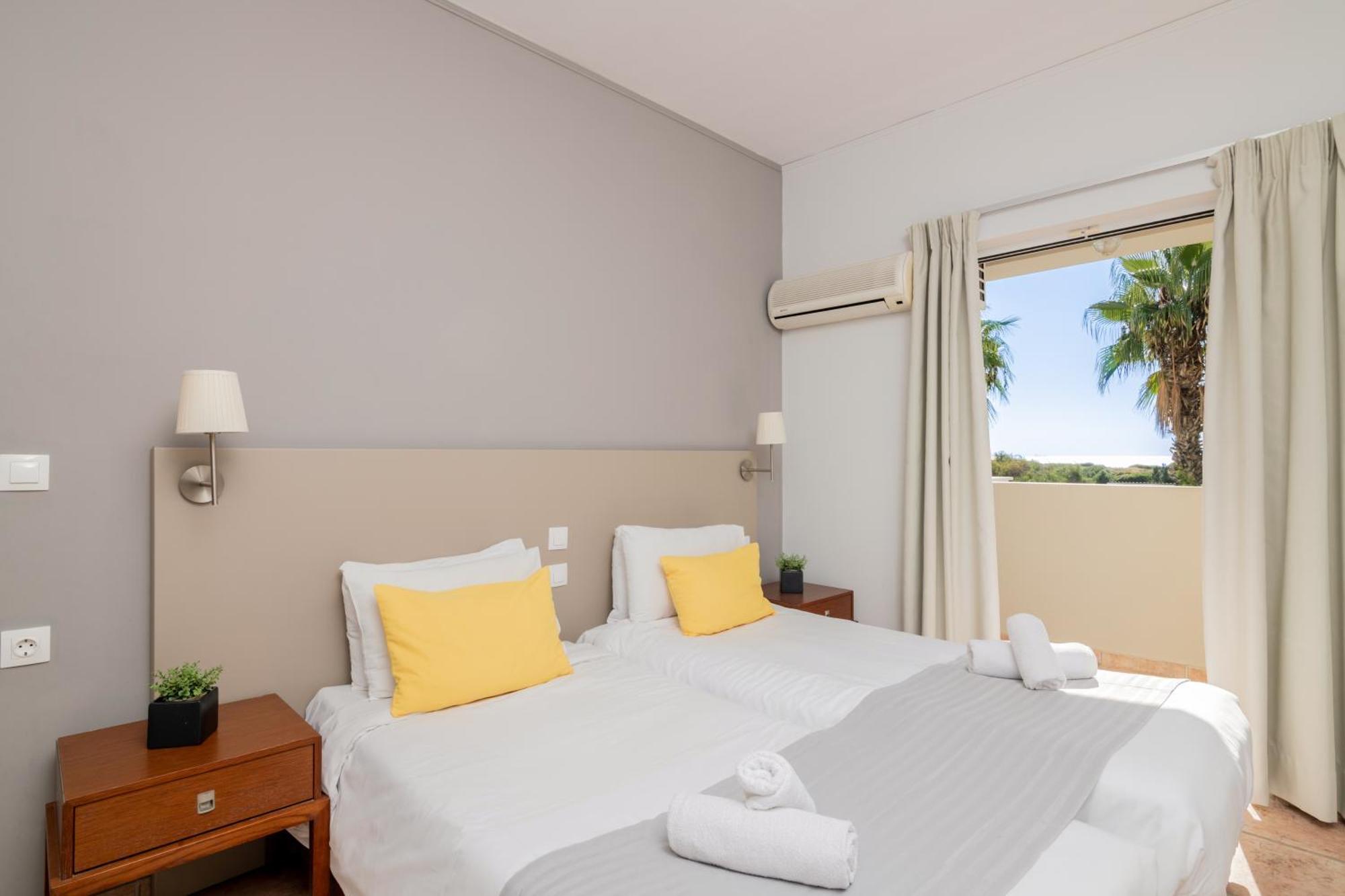 Cavo D'Oro All Inclusive Resort Kalamáki Kültér fotó