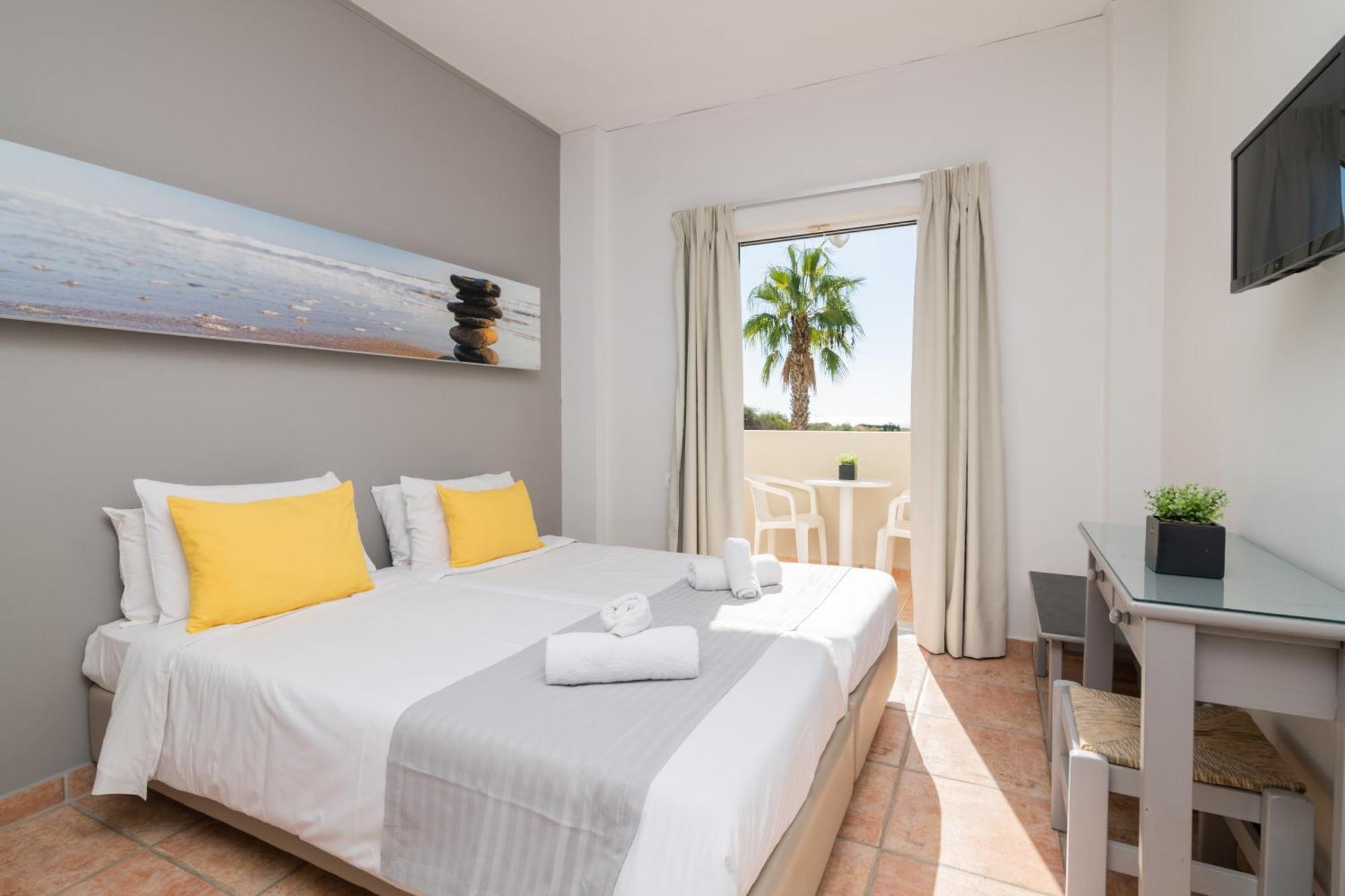 Cavo D'Oro All Inclusive Resort Kalamáki Kültér fotó